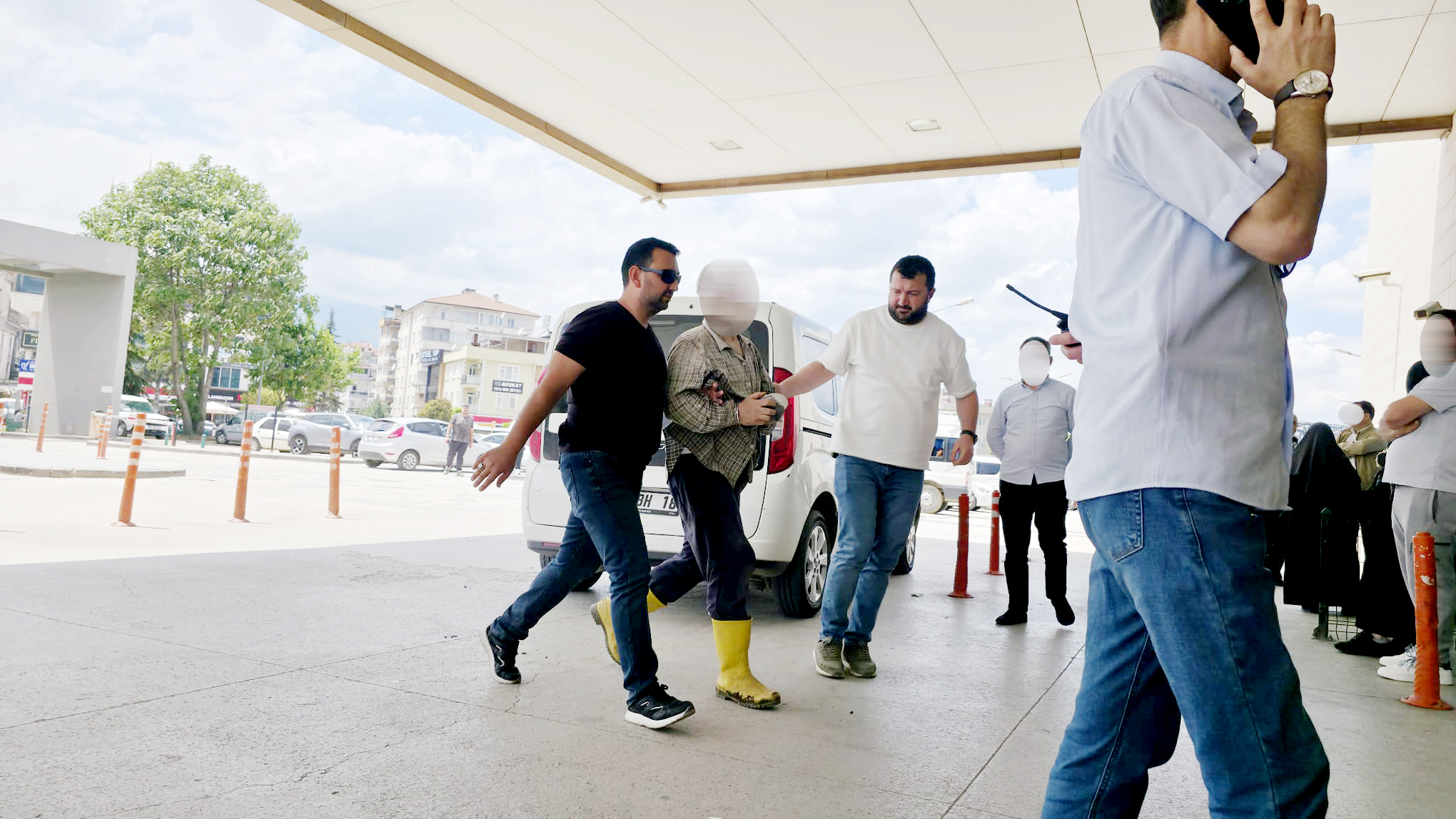İnegöl’de FETÖ’den aranan şahıs, yaşadığı konteynerde yakalandı
