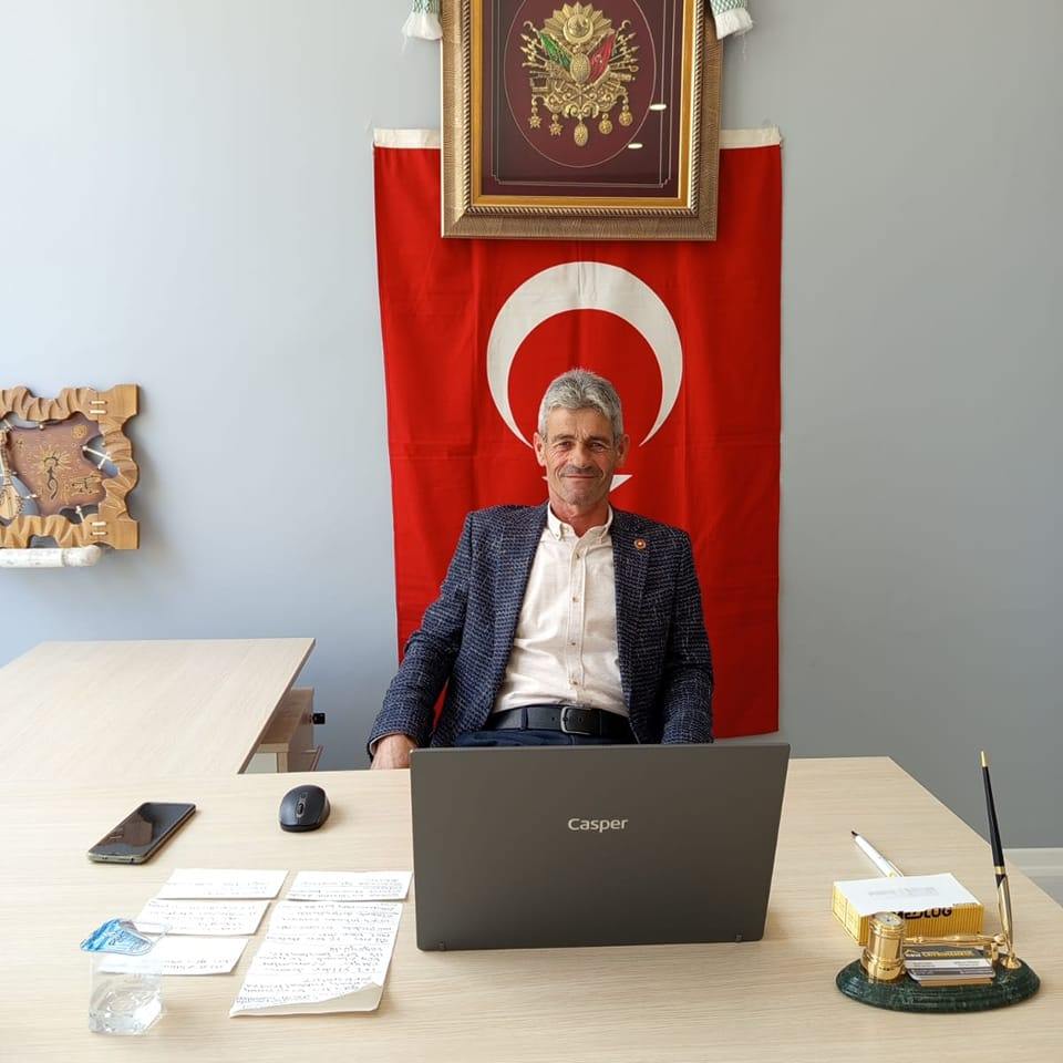 Cerrah Mahallesi Muhtarı Hasan Ayar’dan Şaşırtan Paylaşım: “Belediye Oluyoruz, Adayım”