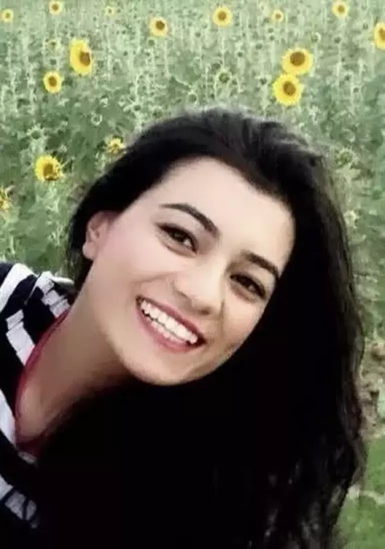 İki kadın davalık oldukları adamın eşini öldürdü