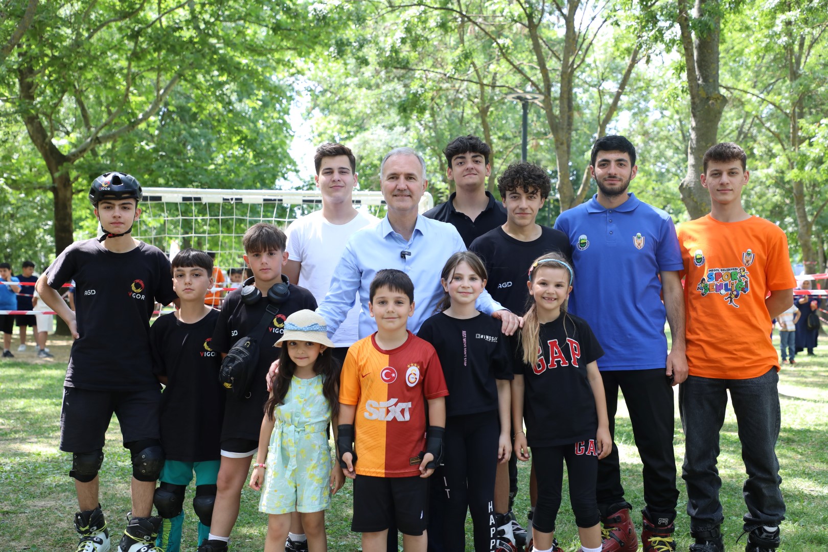 İnegöl’de yaz spor okullarının provası spor şenliğiyle yapıldı