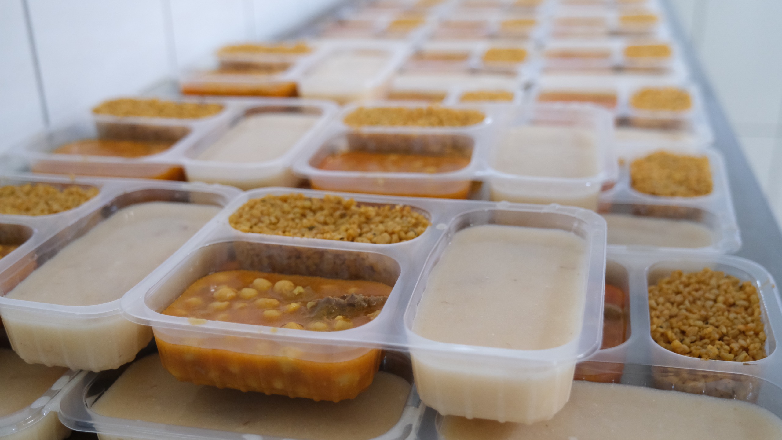 İnegöl Belediyesi’nden 365 gün sıcak yardım