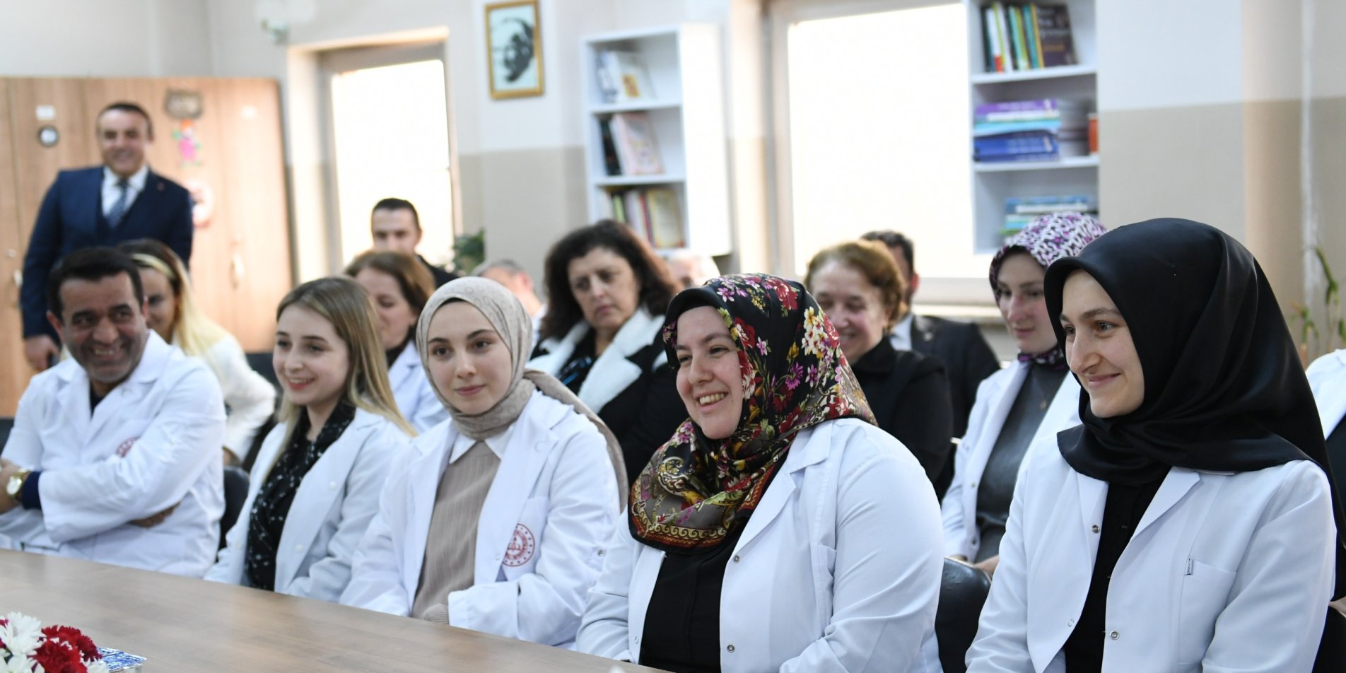 Öğretmenlerin iller arası mazerete bağlı yer değiştirme başvuruları duyurusu yayımlandı