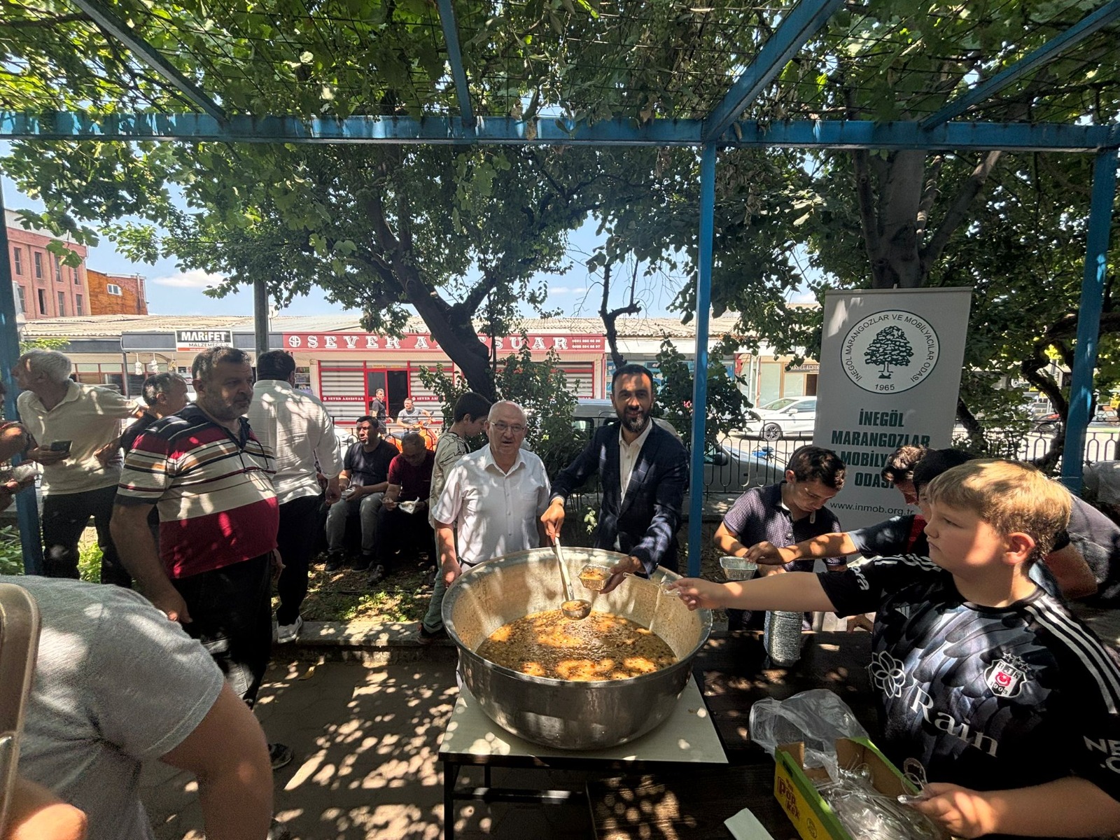 Mobilyacılar Odası’ndan aşure ikramı