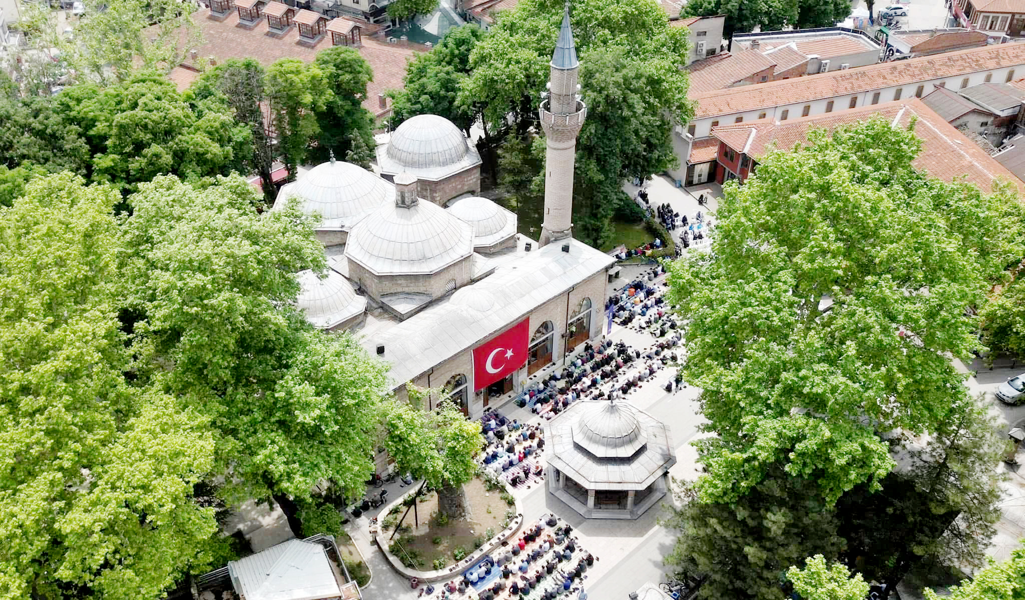 İshakpaşa Camii ve Medresesi’nde restorasyon belirsizliği sürüyor