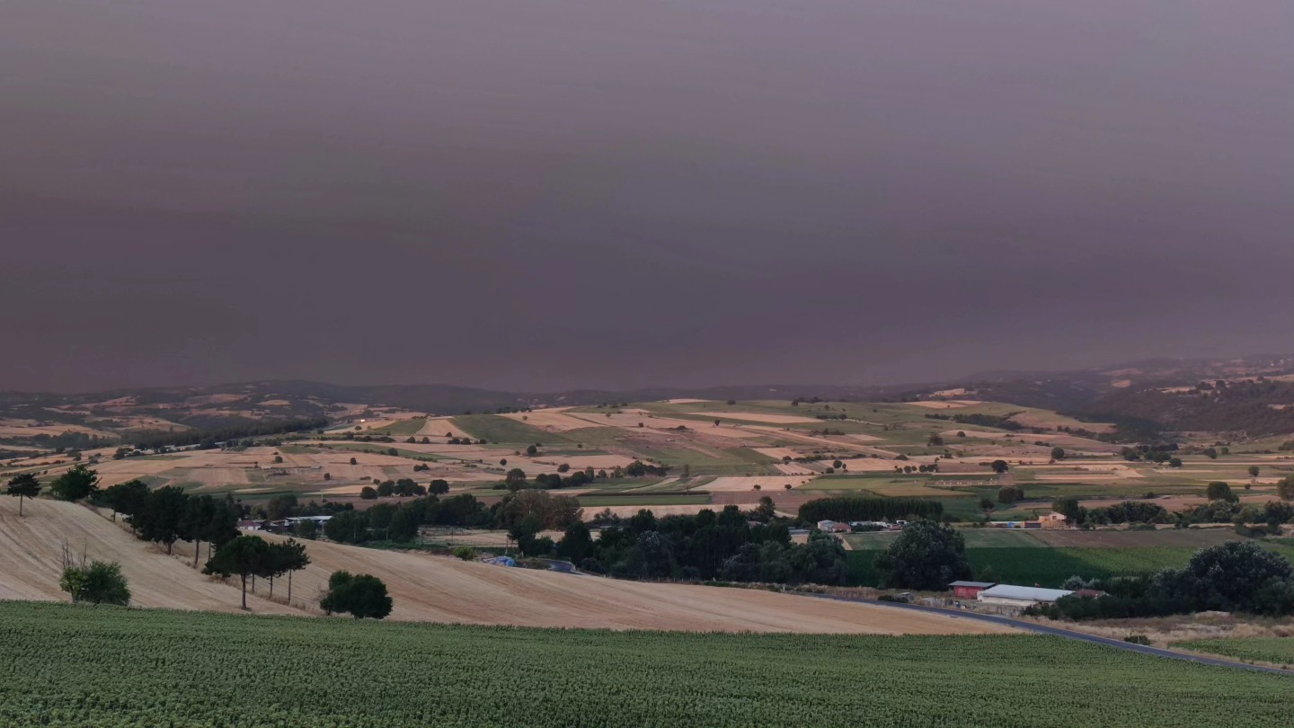 Yangınların dumanı ve külü İnegöl’e kadar ulaştı