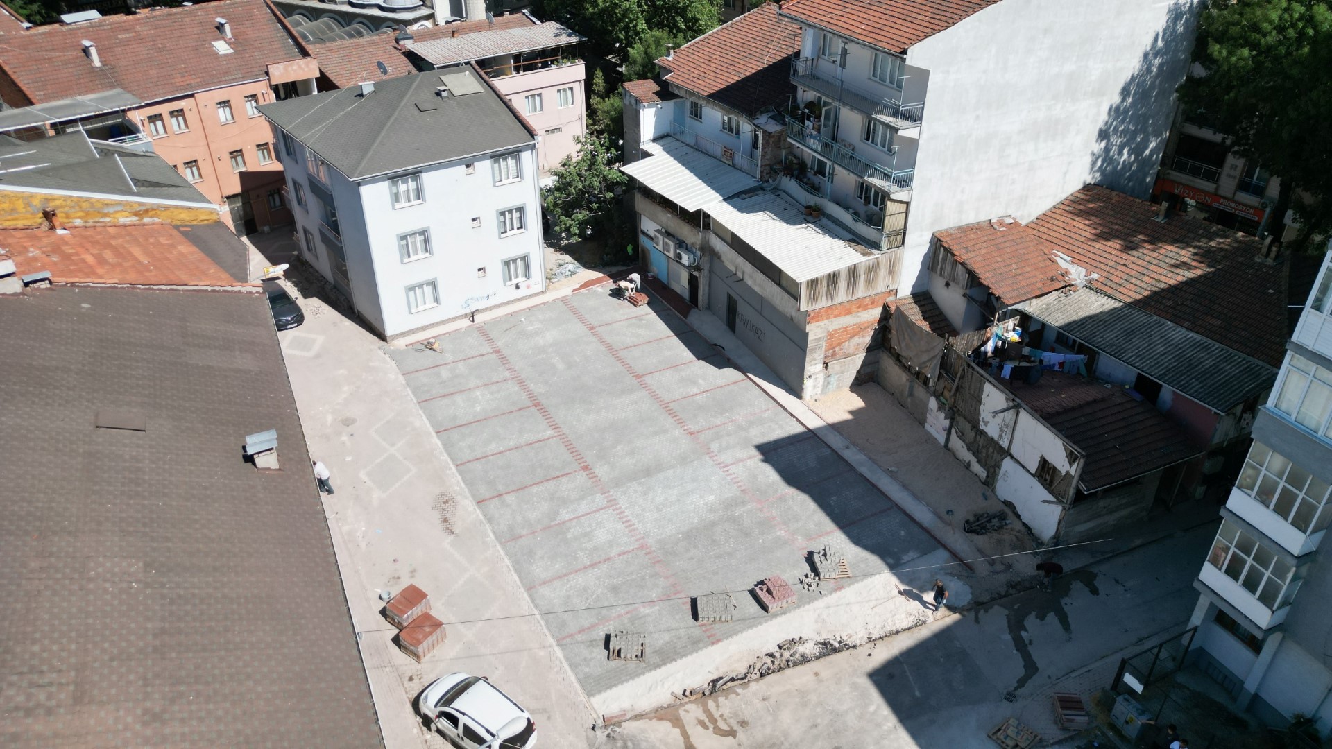 İnegöl’de kamulaştırılan alanlar otoparka dönüşüyor