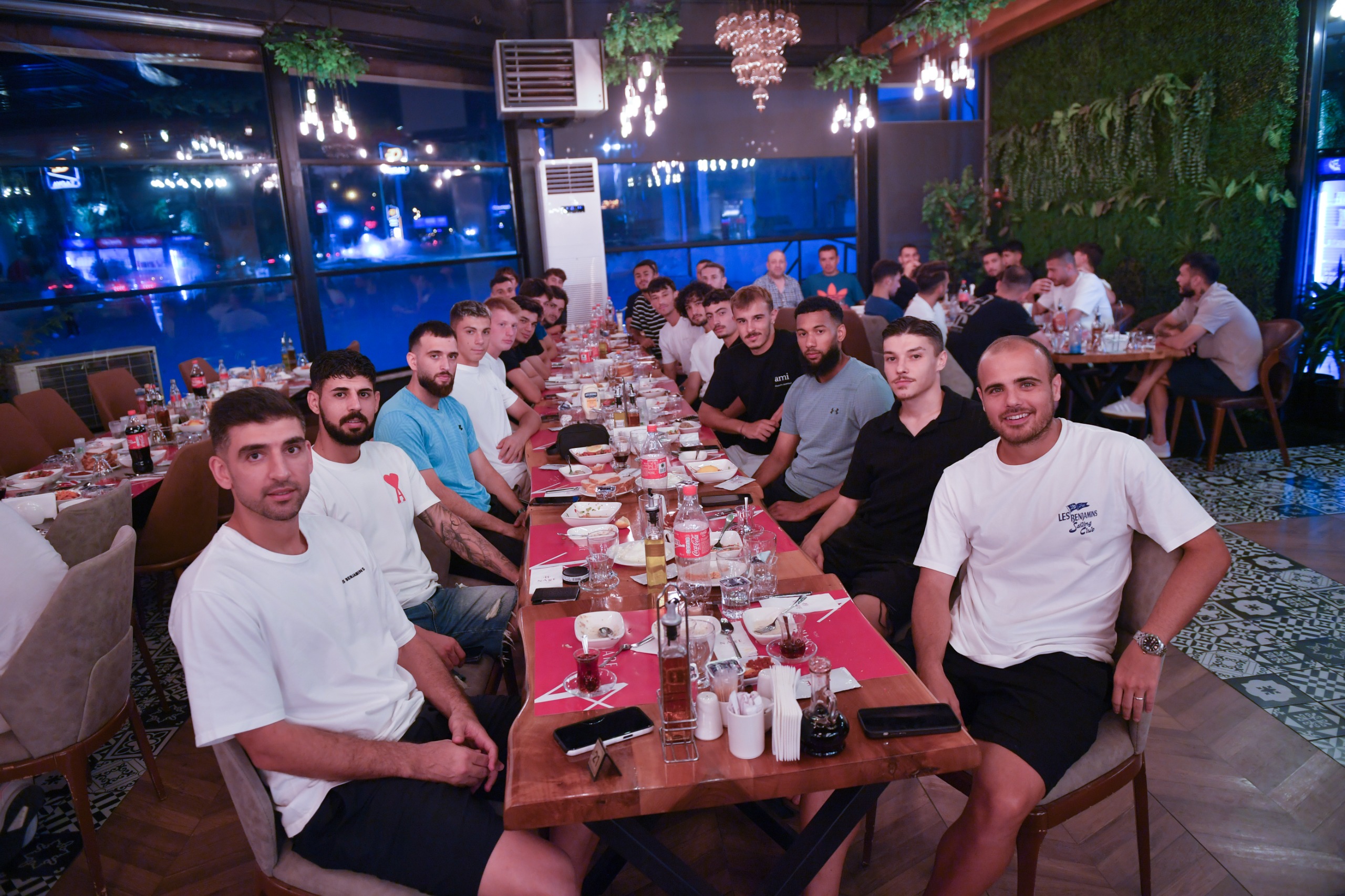 Sultan Su İnegölspor, yemekte buluştu