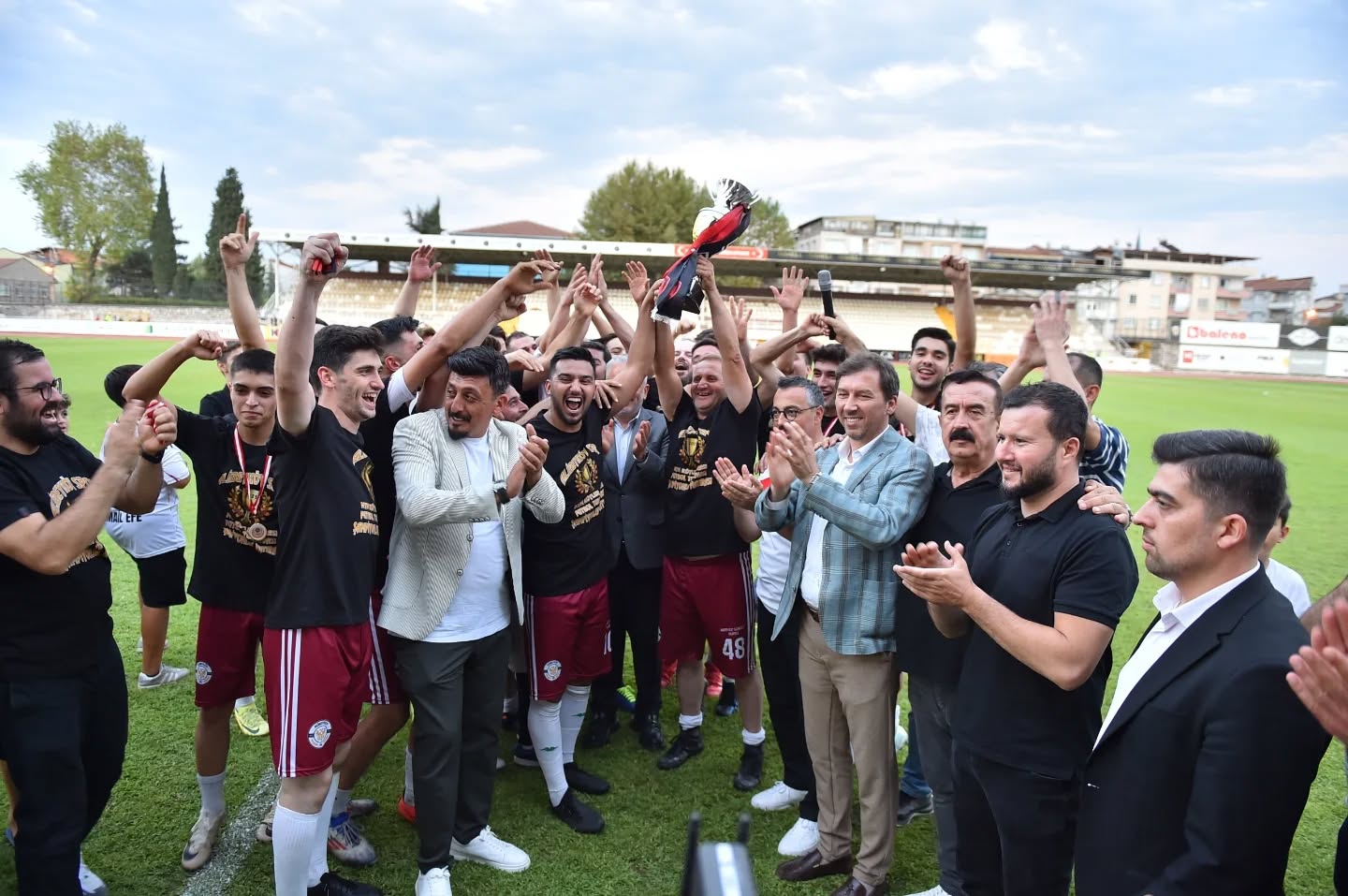 Şölen havasındaki turnuva sona erdi Alibeyköy şampiyonluğa ulaştı