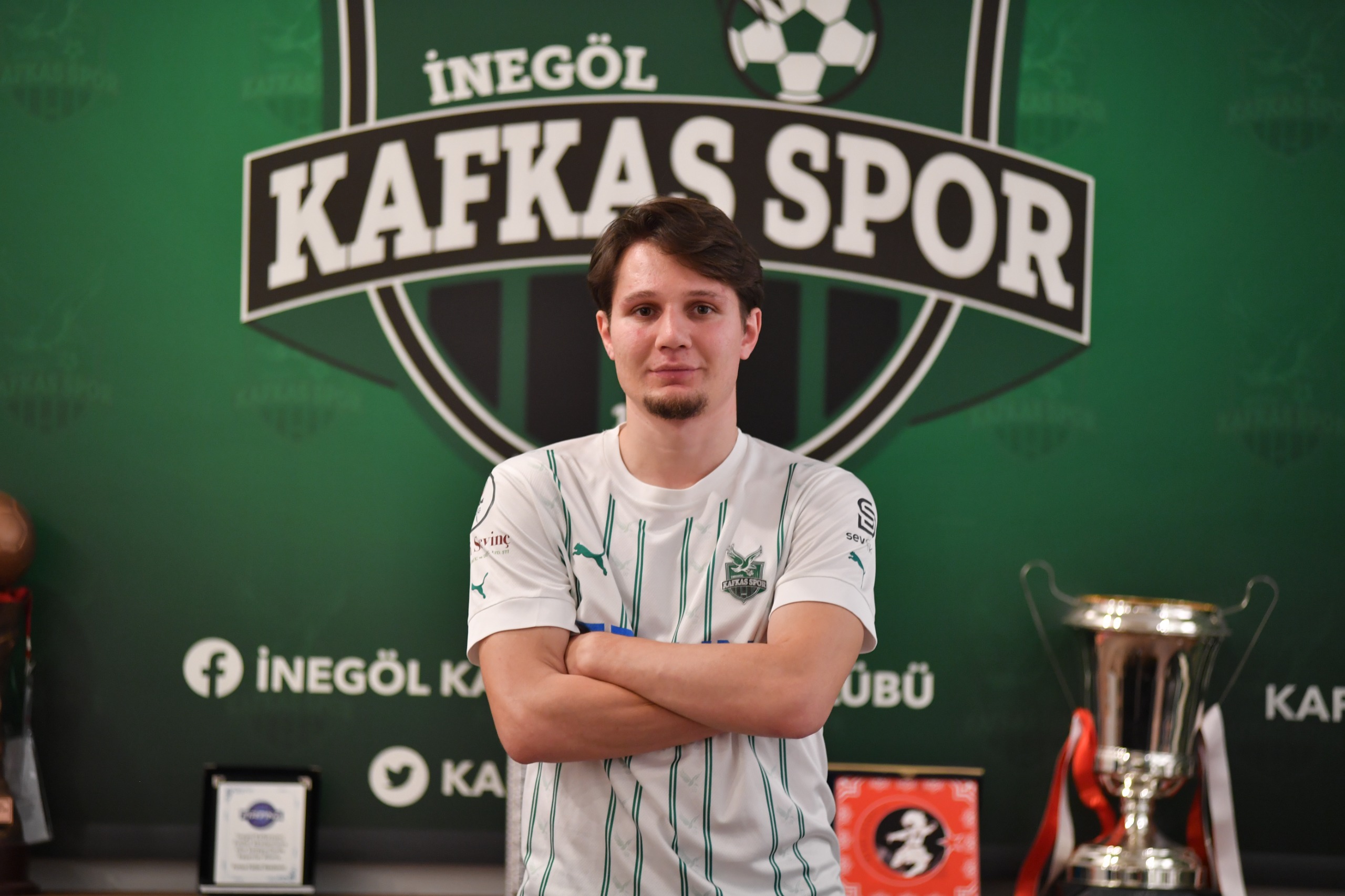 Kafkas’tan kanat takviyesi