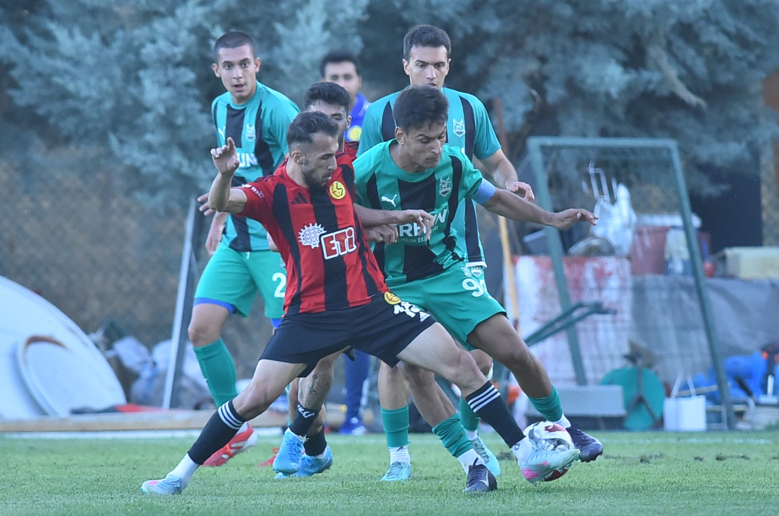 Kafkas’tan tatsız prova