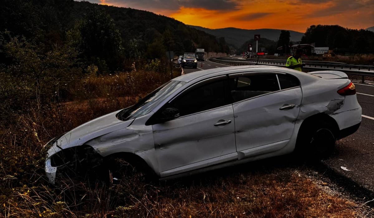 İnegöl’de kaza, aynı aileden 5 kişi hastanelik oldu