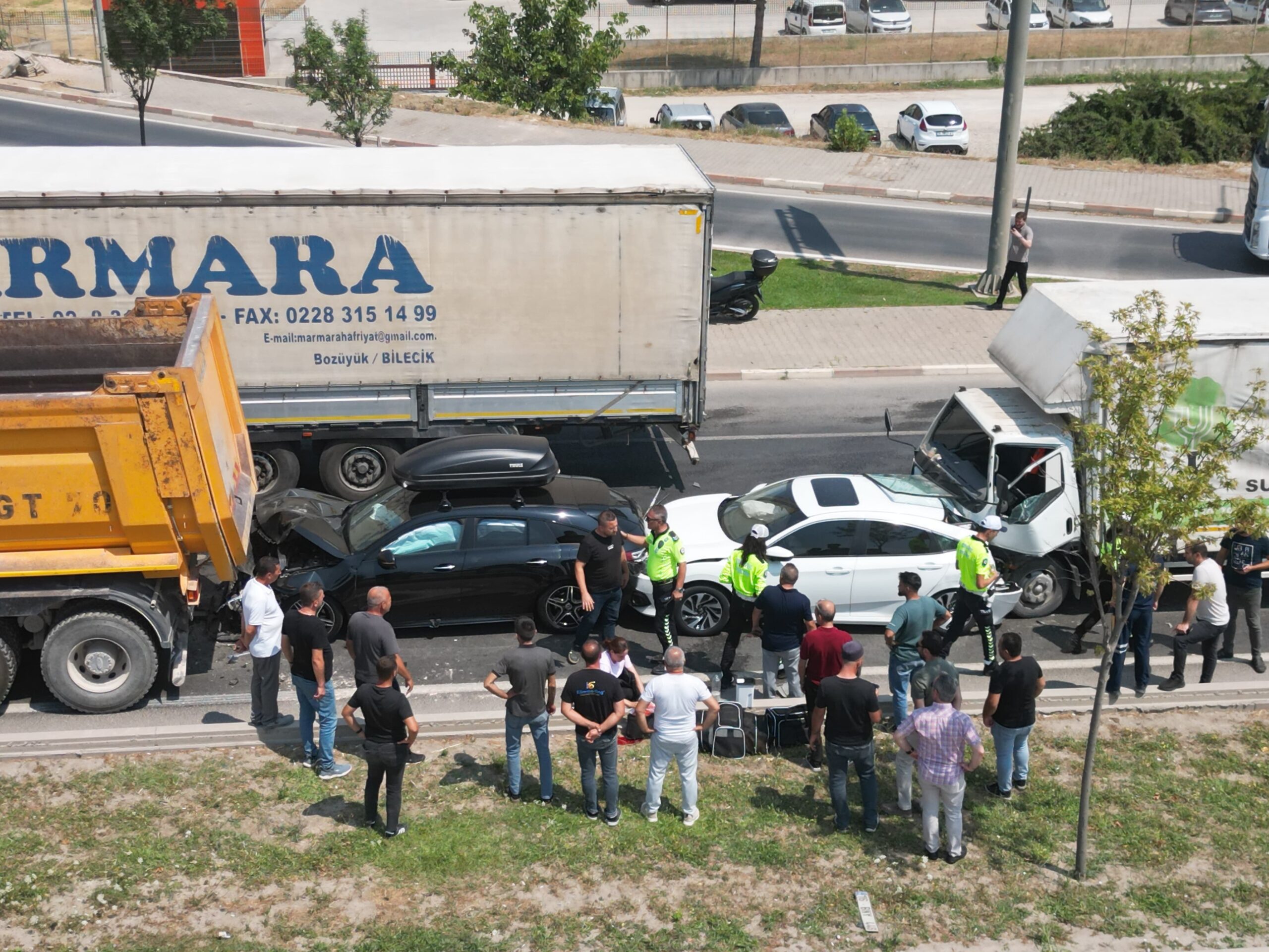 İnegöl’de zincirleme kaza