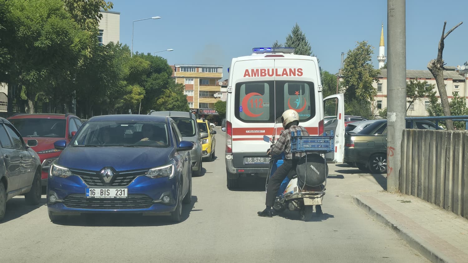 Kontrolden çıkıp devrildi