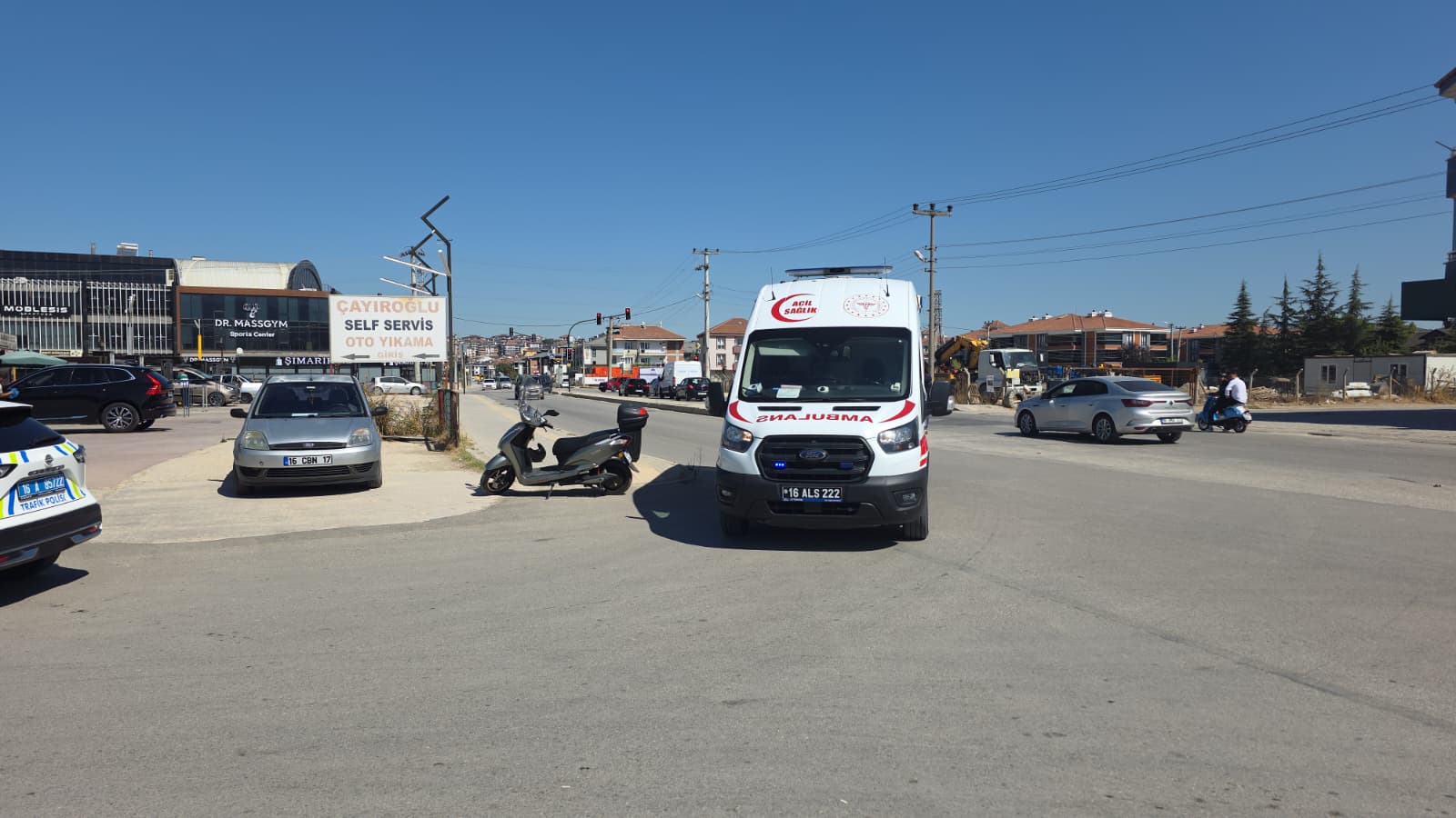 Çarpıp olay yerinden kaçtı