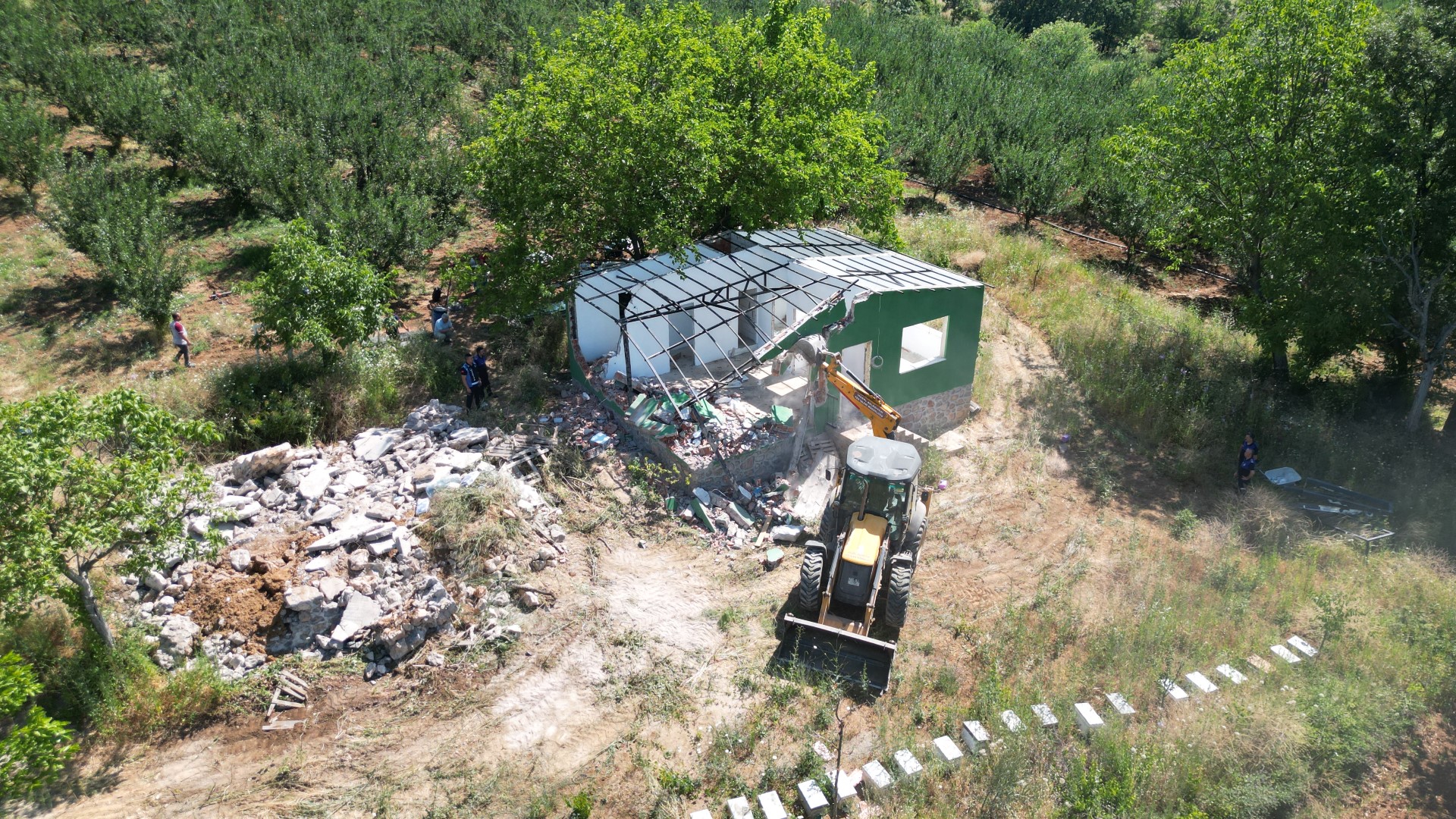 İnegöl’de kaçak yapıyla mücadele sürüyor