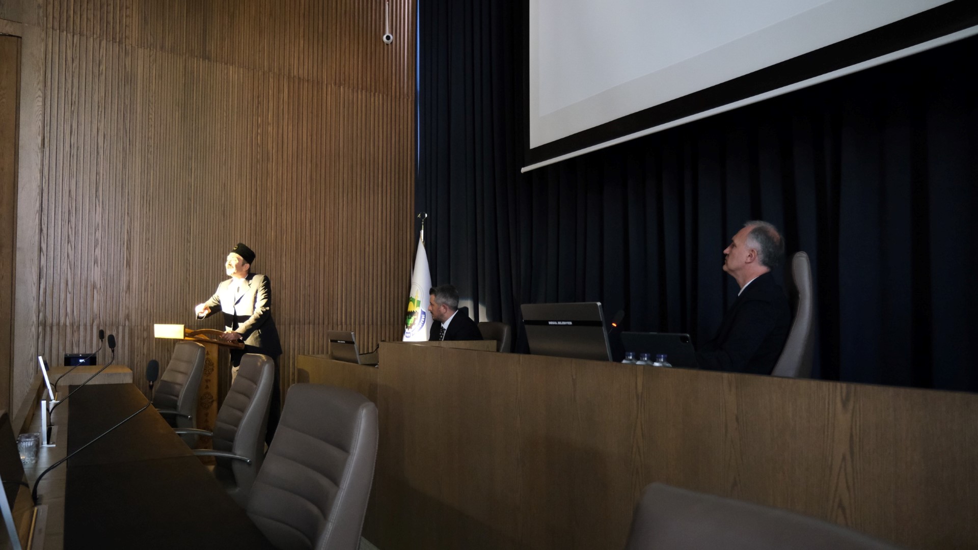 Kurtuluşun izleri İnegöl Belediye meclisinde canlandı