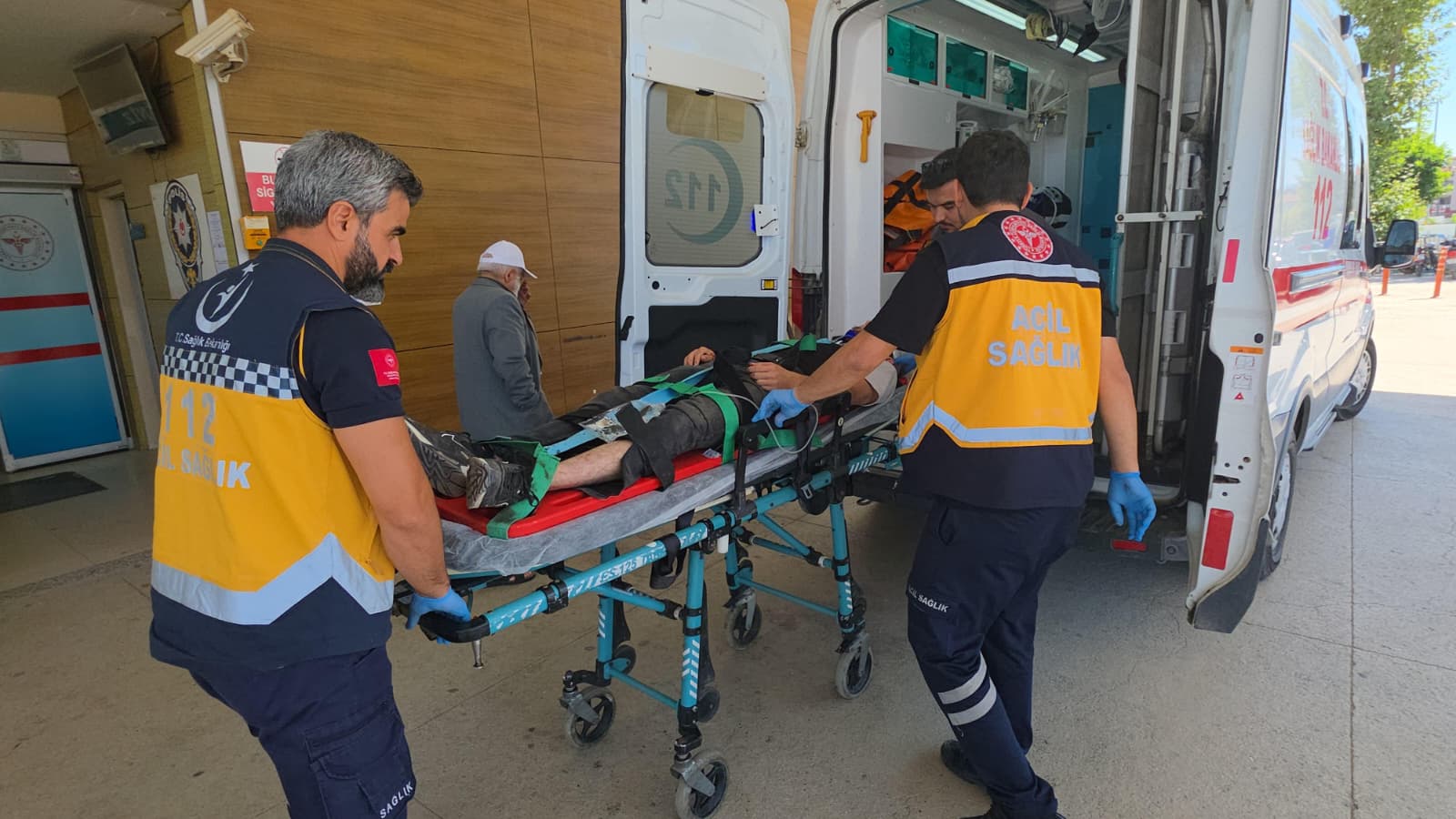 19 Yaşındaki genç ağır yaralandı