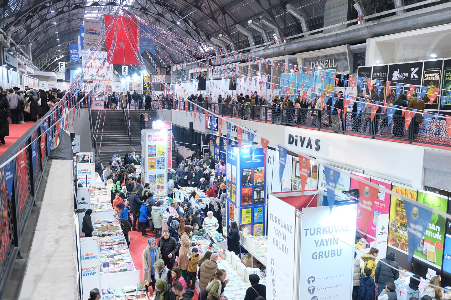 İnegöl’de hafta sonu yazar geçidi var