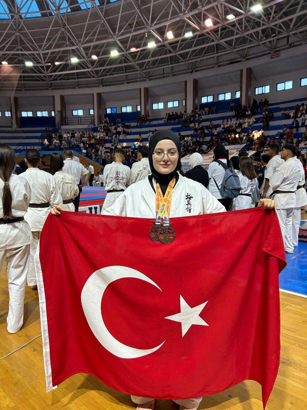 Afrika’daki şampiyonaya İnegöllü isim damga vurdu