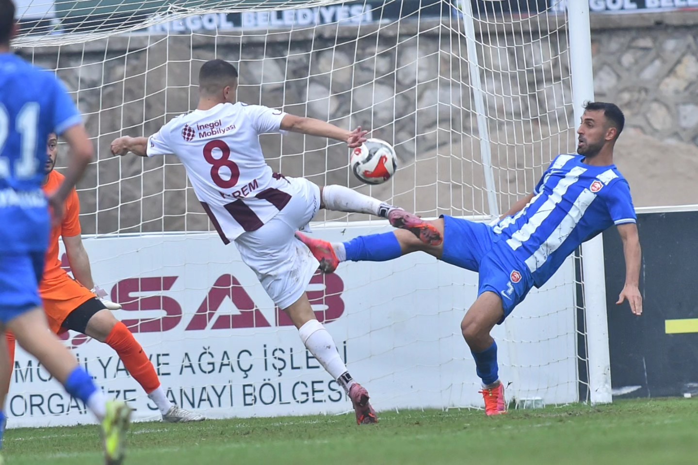 Rakip İskenderun, galibiyet şart