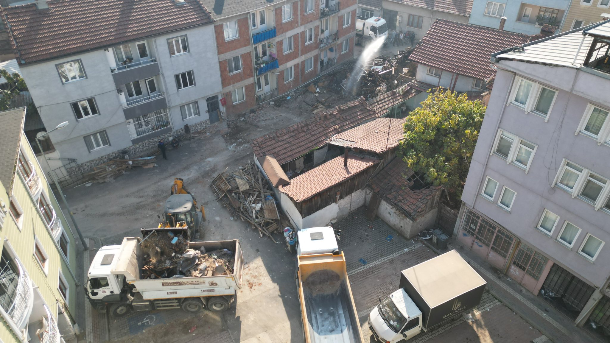 İnegöl’de çıkmaz sokaklar ulaşıma açılıyor