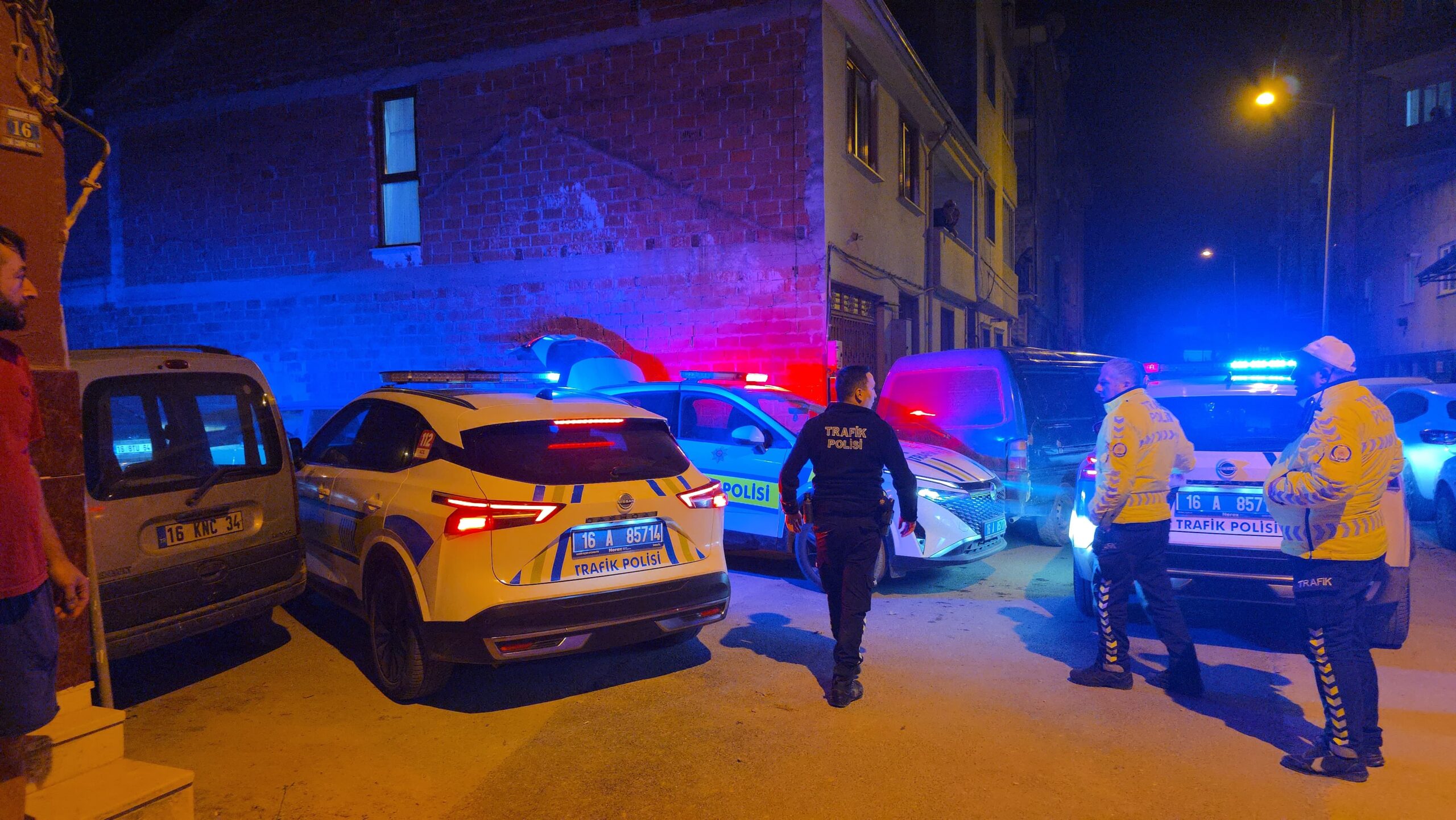 Hem ehliyetsiz hem alkollü