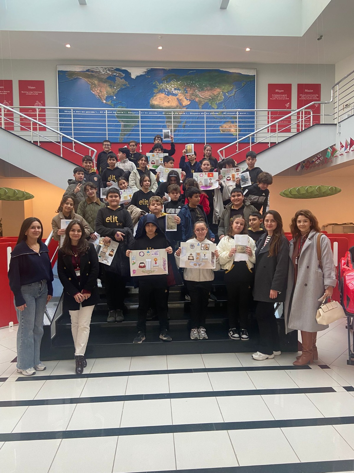 Çilek, geleceğin mühendislerini üretim sahasında ağırladı