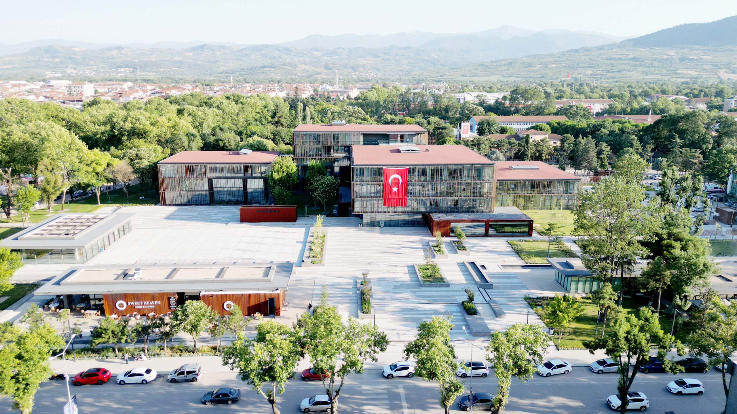 İnegöl Belediyesi’nden 457 aileye 2 milyon 285 bin lira ısınma yardımı