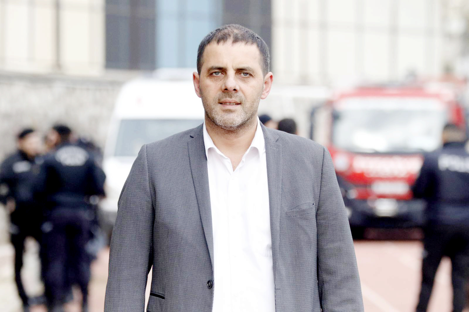 Hakem maçı katletti