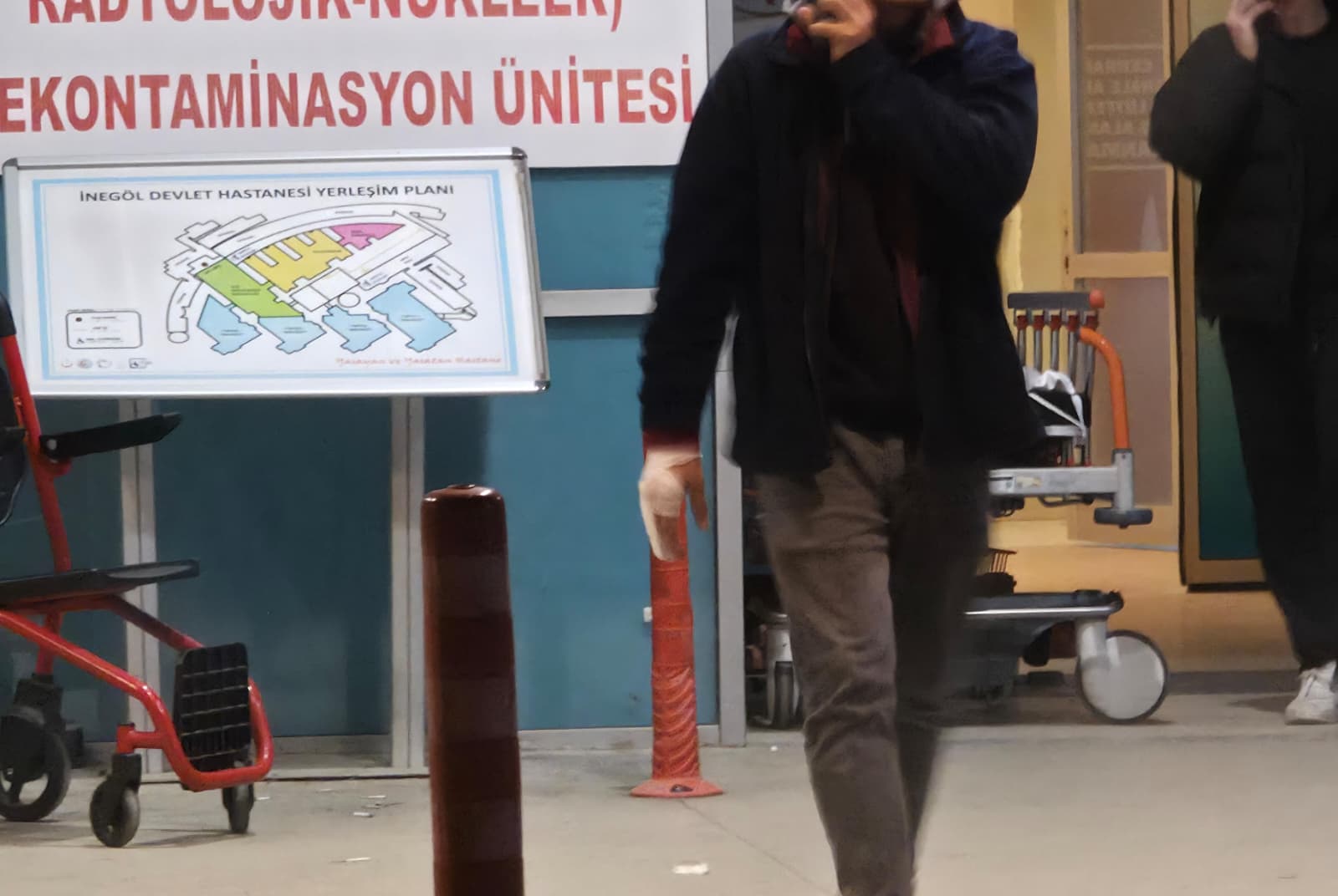 18 Yaşındaki işçi elini makineye kaptırdı