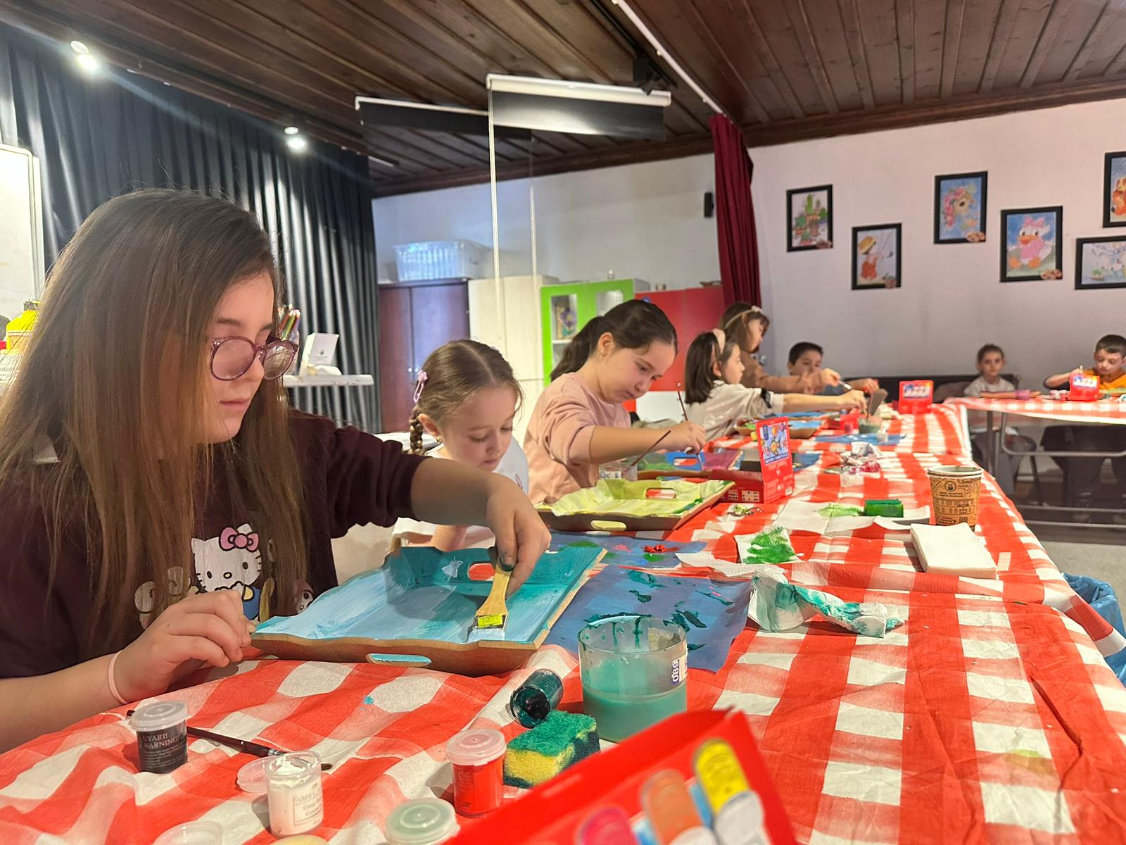 İnegöl’de sömestr tatili sanatla renklendi