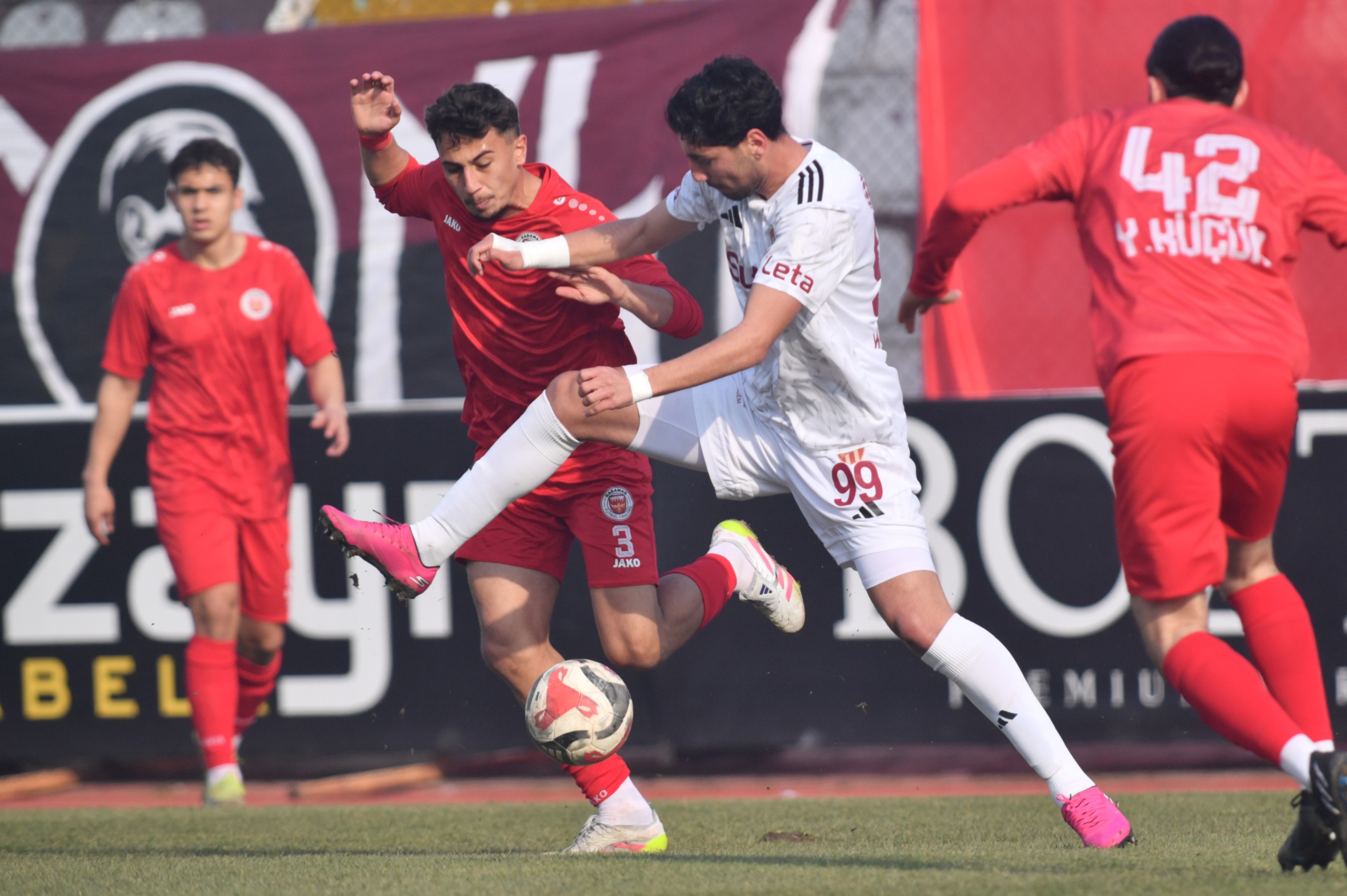 Bizi hakemler yakıyor…