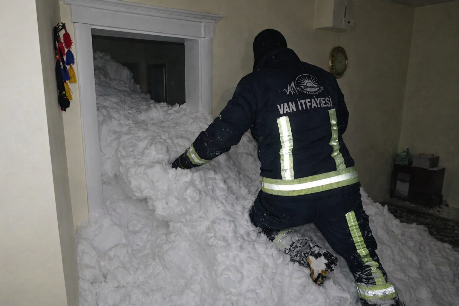 1 kişi kayıp, 22 ev boşaltıldı