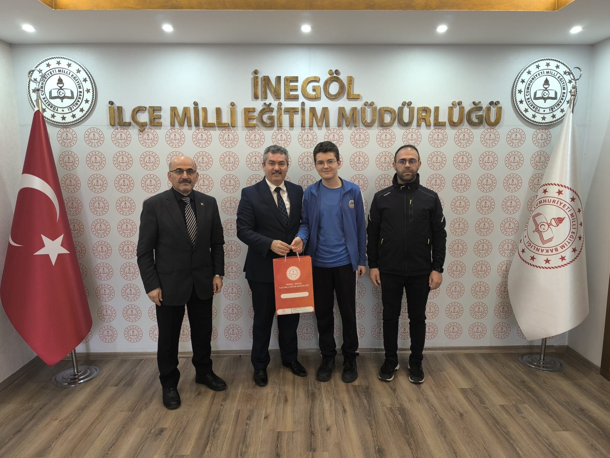 Genç Bilaller yarışmasında göğsümüz kabardı İnegöllü genç ezan okumada Bursa birincisi