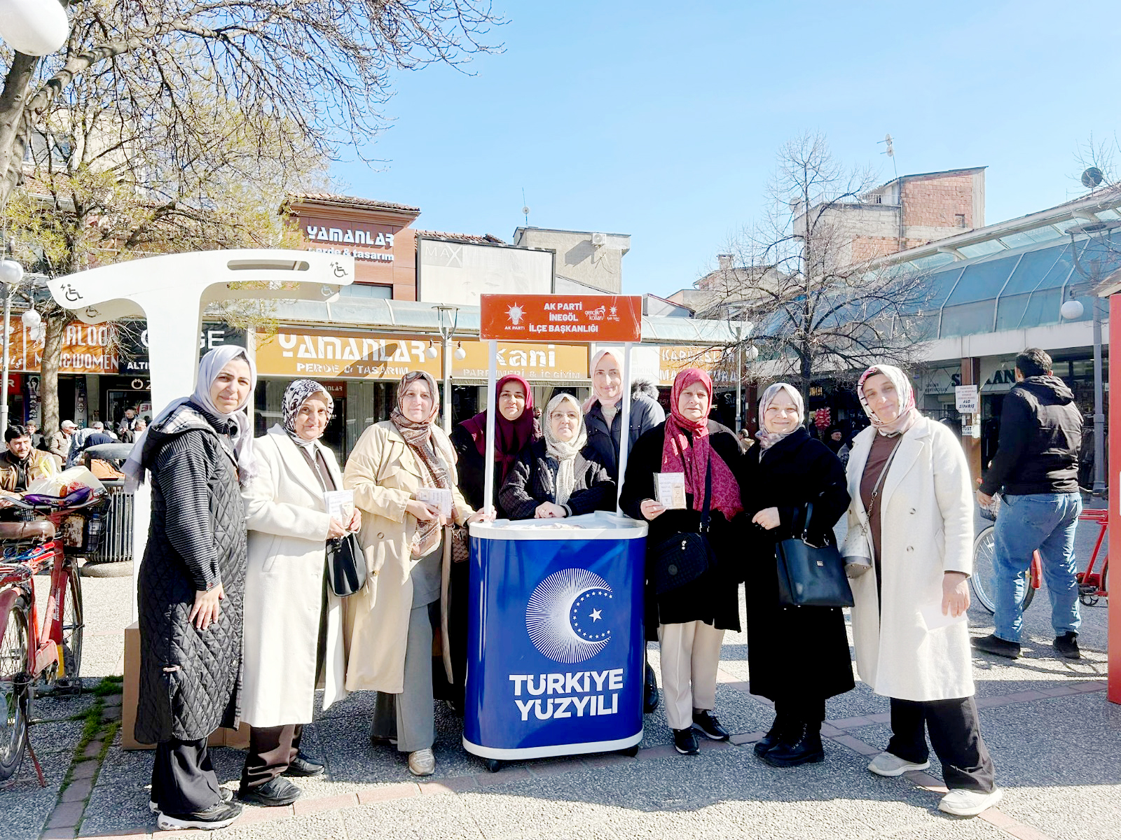 AK Parti İnegöl Kadın Kolları’ndan  8 Mart Dünya Kadınlar Günü etkinliği