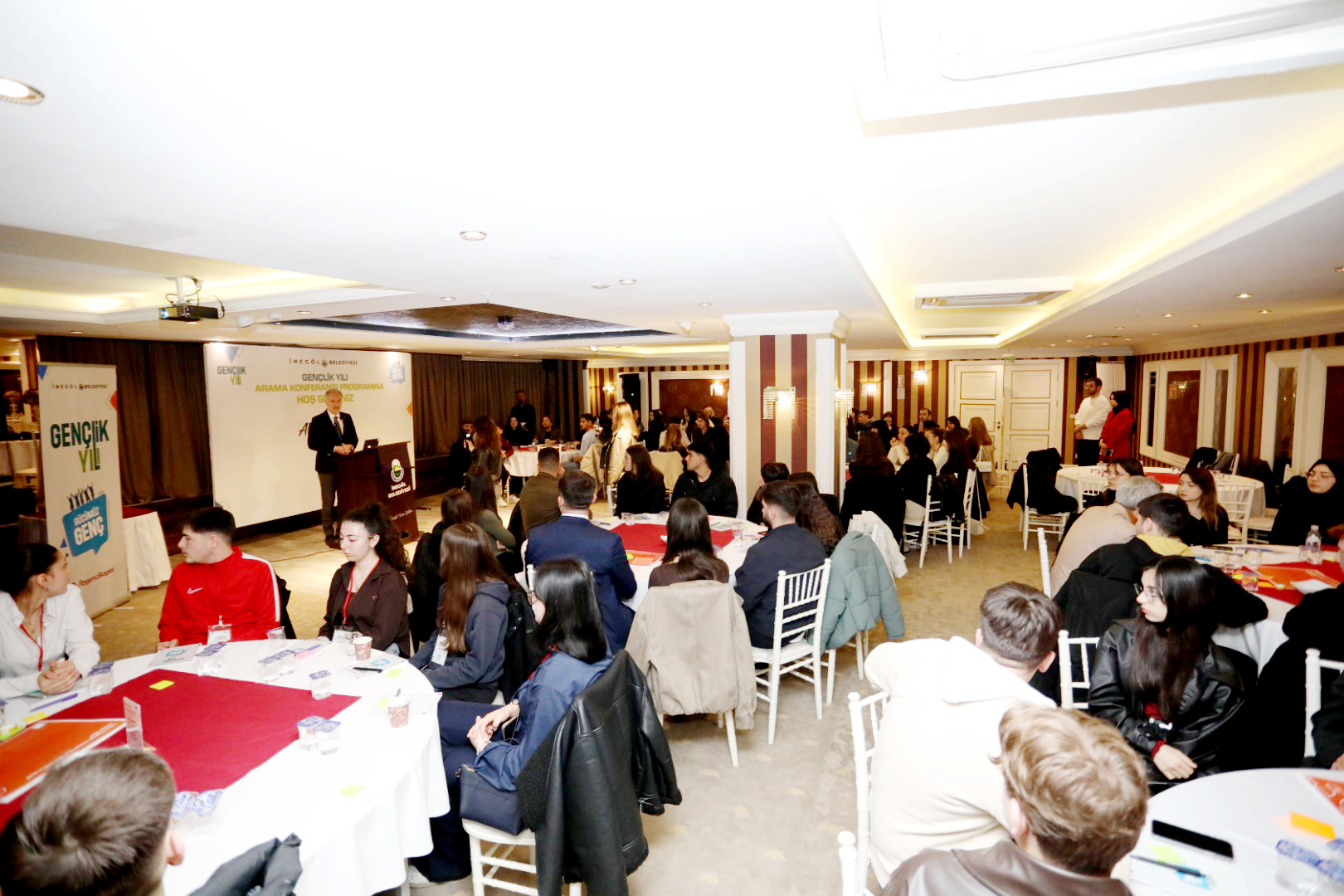 İnegöl’de söz gençlerin