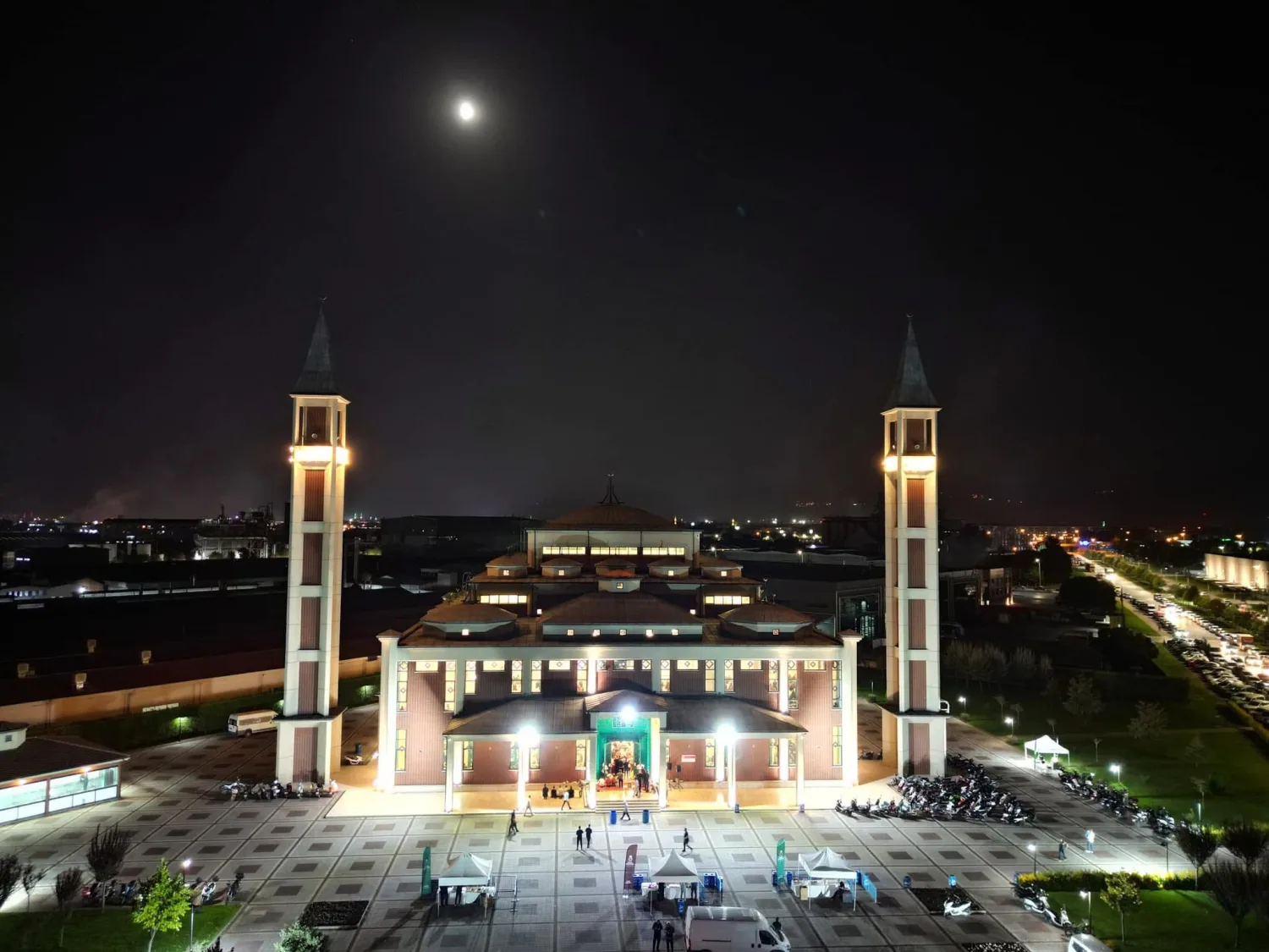 İnegöl Belediyesi’nden Kadir Gecesi’ne Özel Program