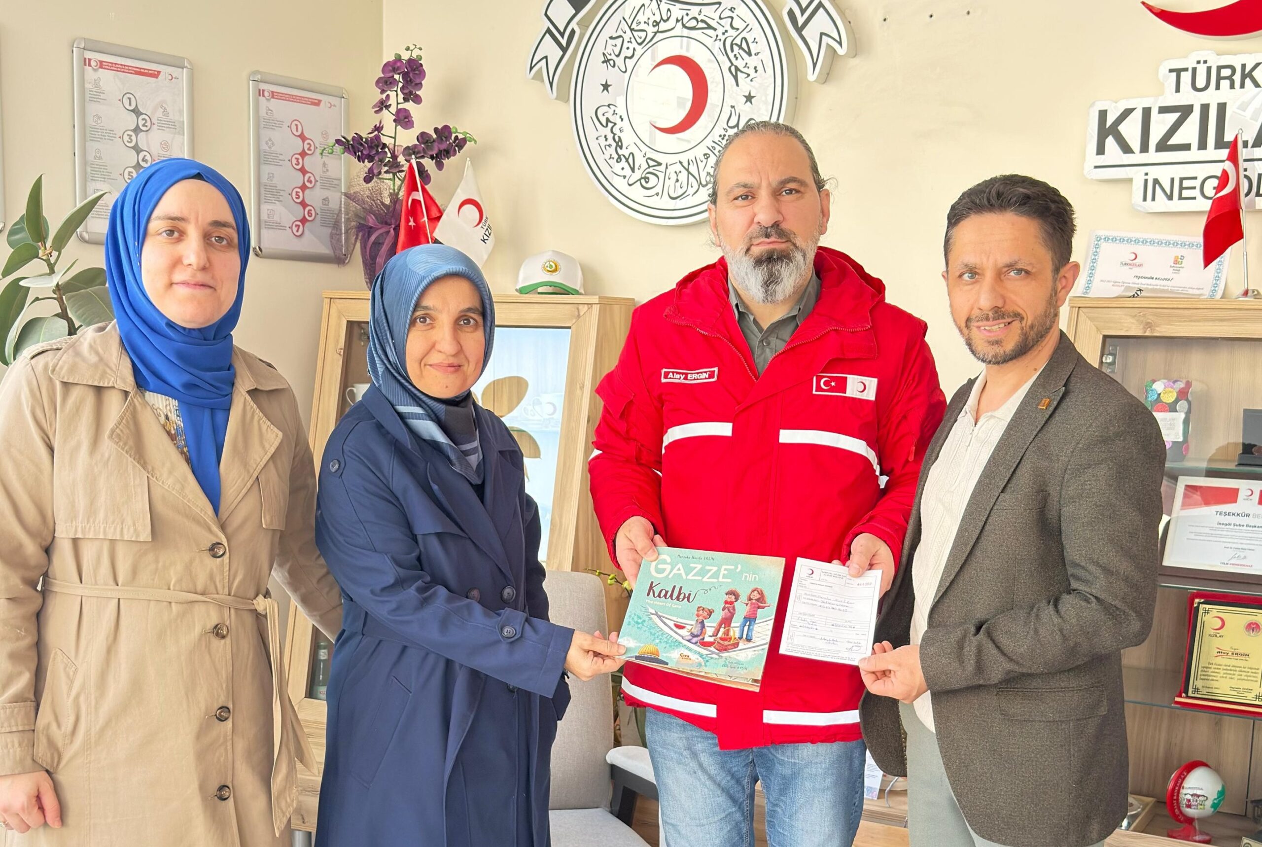 “Gazze’nin Kalbi” kitabının geliri Gazze’deki çocuklara bağışlandı